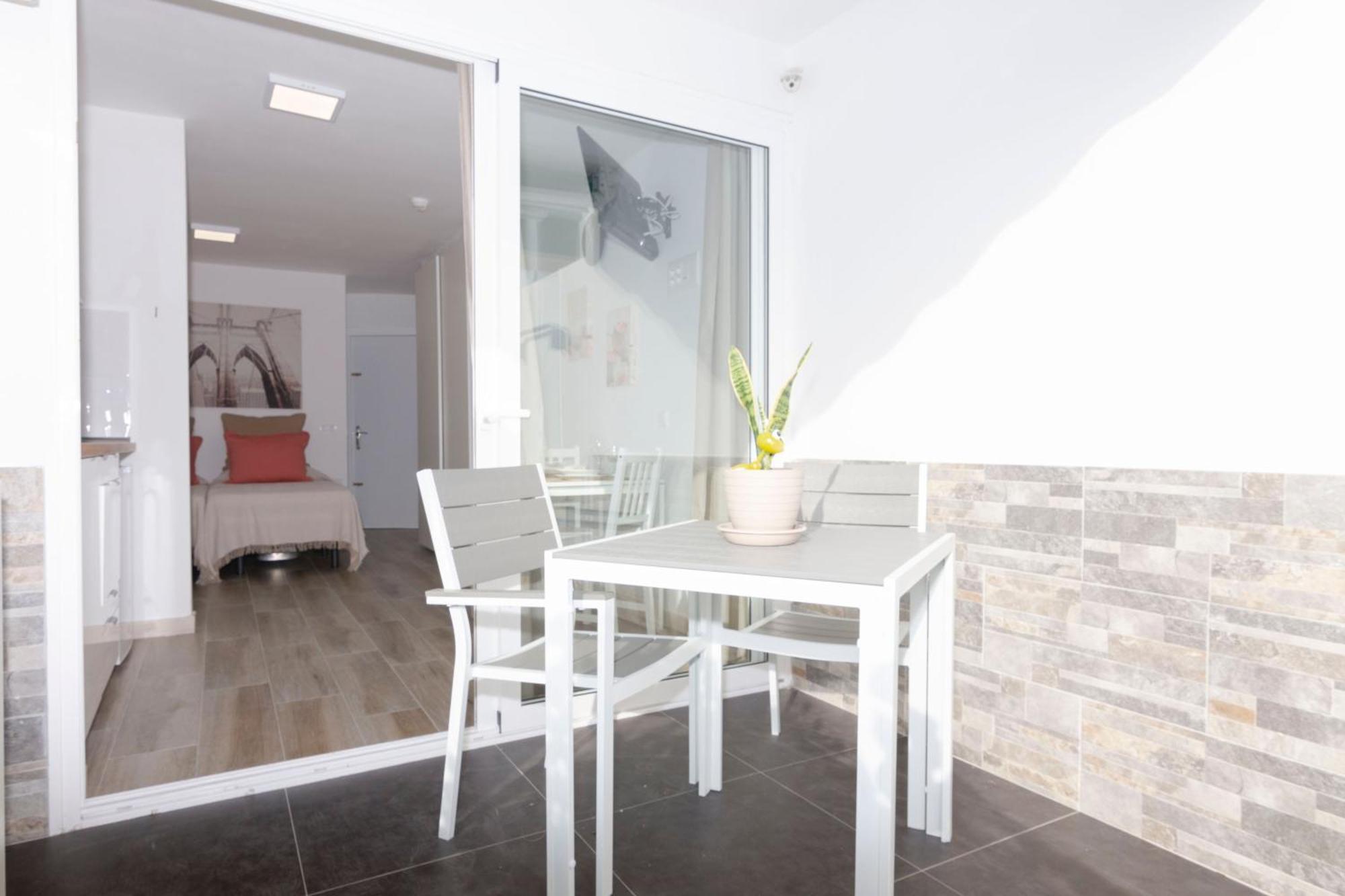 K2 Playa Del Ingles By Homestaygrancanaria San Bartolomé Luaran gambar